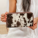 Cowhide Tooling Carving Wallet - Image 3