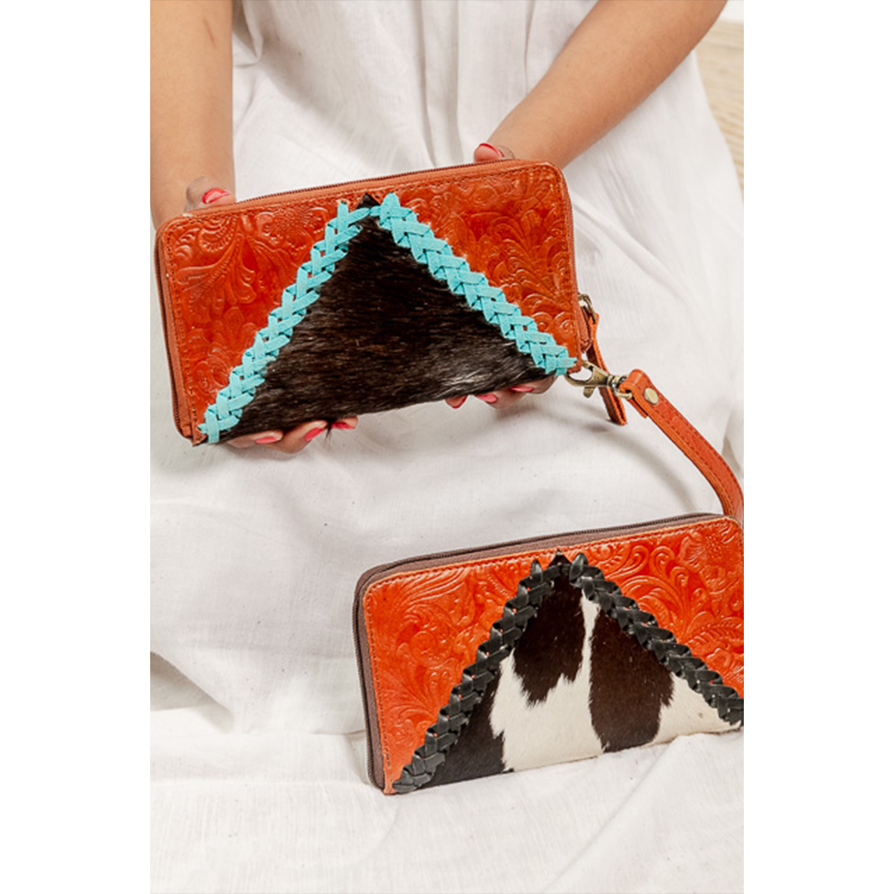 14133-1.jpg Cowhide Tooling Carving Wallet - Image 1
