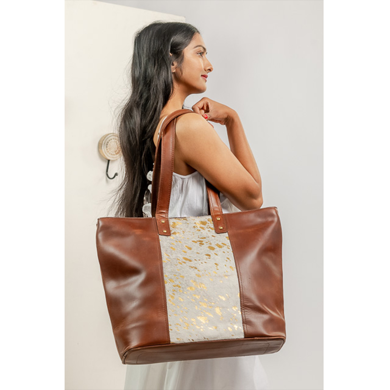 15035-2.jpg Leather Cowhide Tote Bag - Image 1