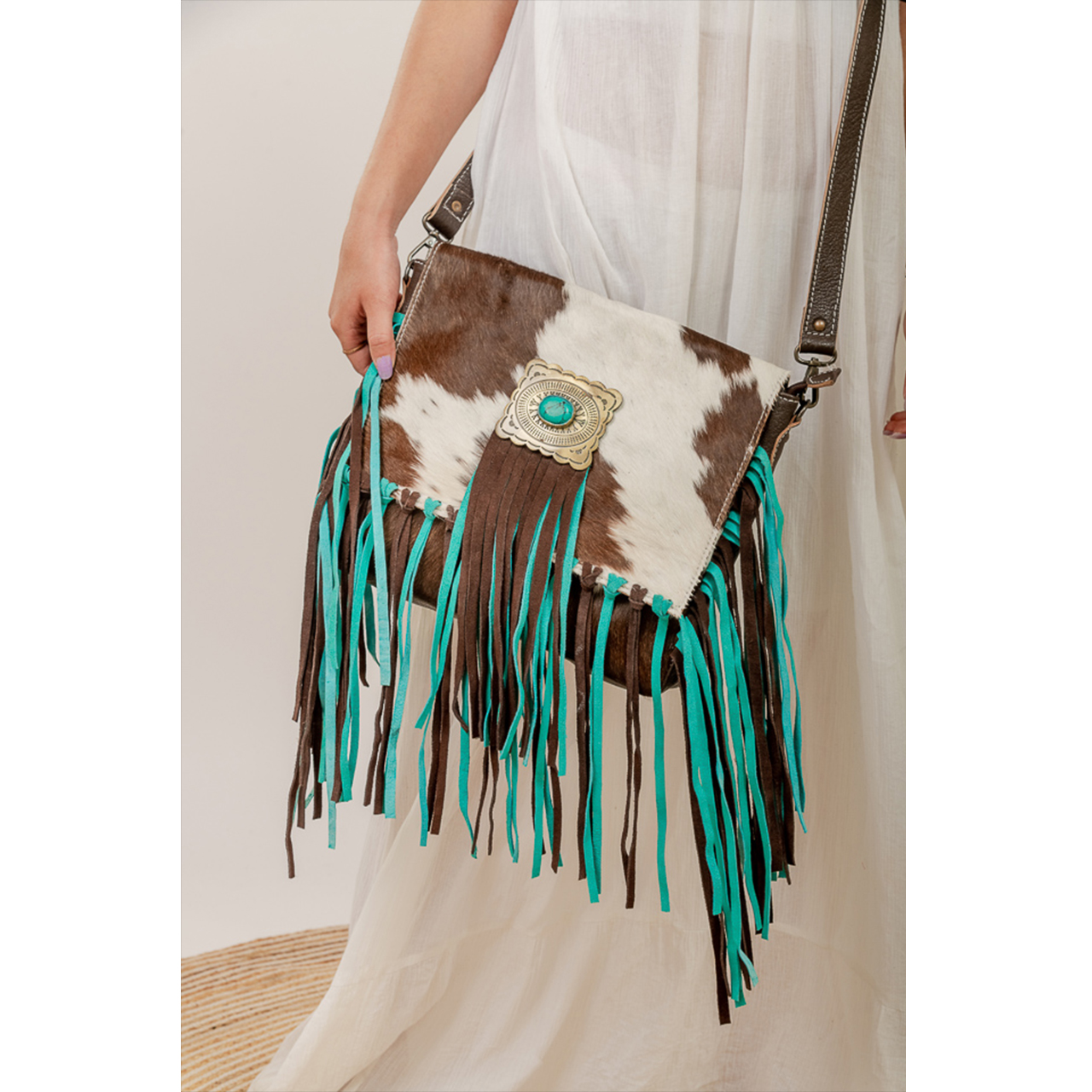 19029-2.jpg Cowhide Fringe Bag - Image 1